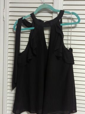 "Tristan" Black Ruffled Halter Camisole